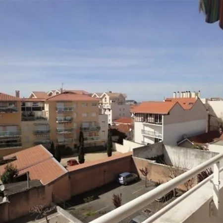 Tres Bien Situe Dans Le Centre Ville - Proche De La Plage Appartement