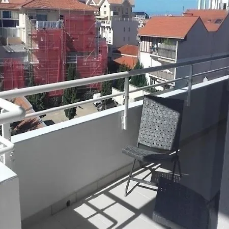 Tres Bien Situe Dans Le Centre Ville - Proche De La Plage Appartement